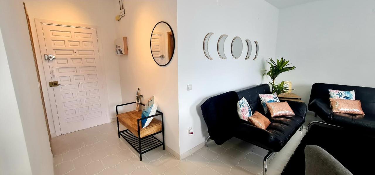 Precioso Apartamento Con Piscinas Y Vistas Al Mar. Benalmádena Eksteriør bilde
