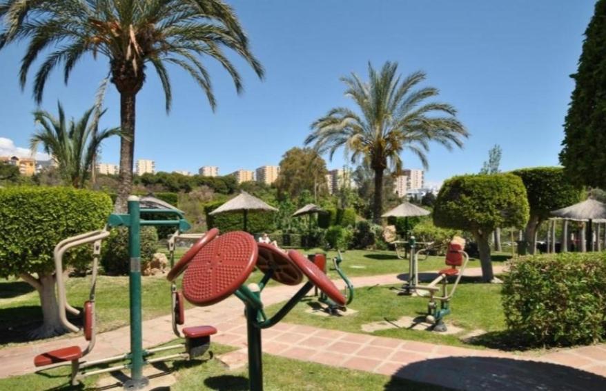 Precioso Apartamento Con Piscinas Y Vistas Al Mar. Benalmádena Eksteriør bilde