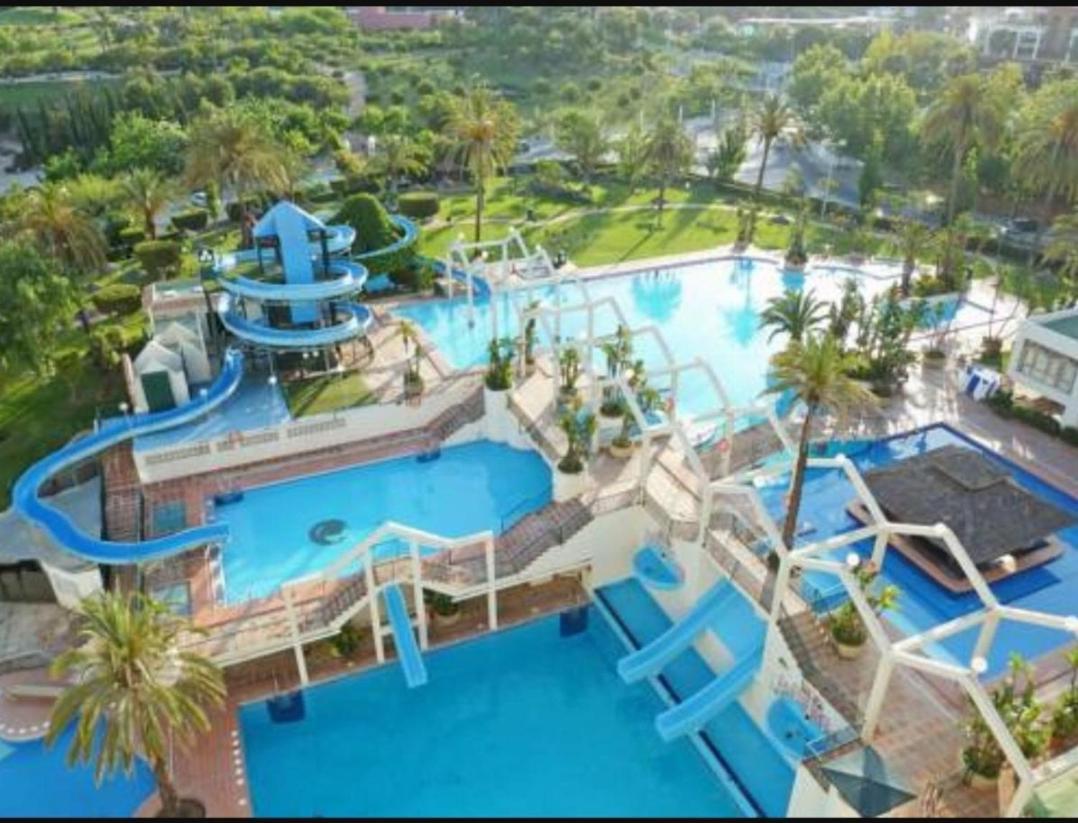Precioso Apartamento Con Piscinas Y Vistas Al Mar. Benalmádena Eksteriør bilde